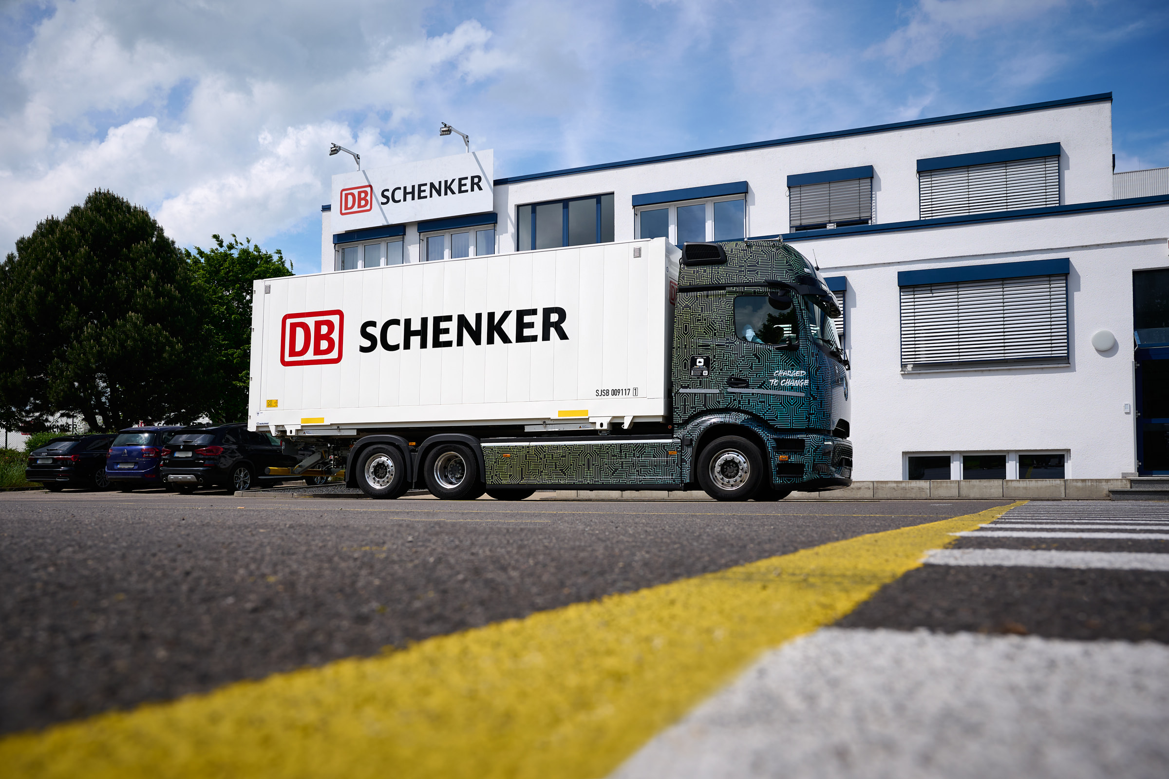 daimler-eactros-schenker-vor-gst-crailsheim